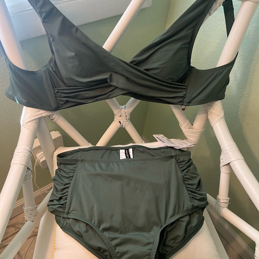 Jantzen two piece high-waisted bikini size 12 forest green